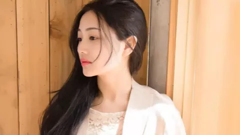 首富硬刚金龙鱼